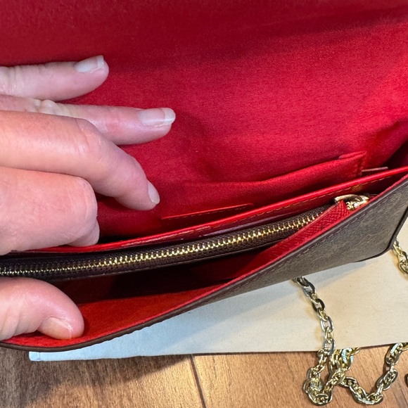 NIB Designer Inspired Classic Monogram Crossbody Bag - Picture 6 of 16